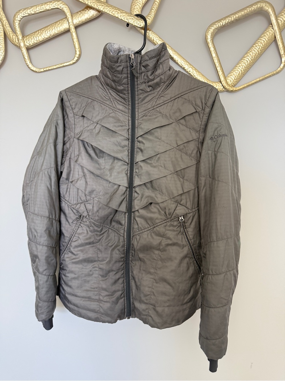 Columbia women’s Gray Quilted Puffer Jacket